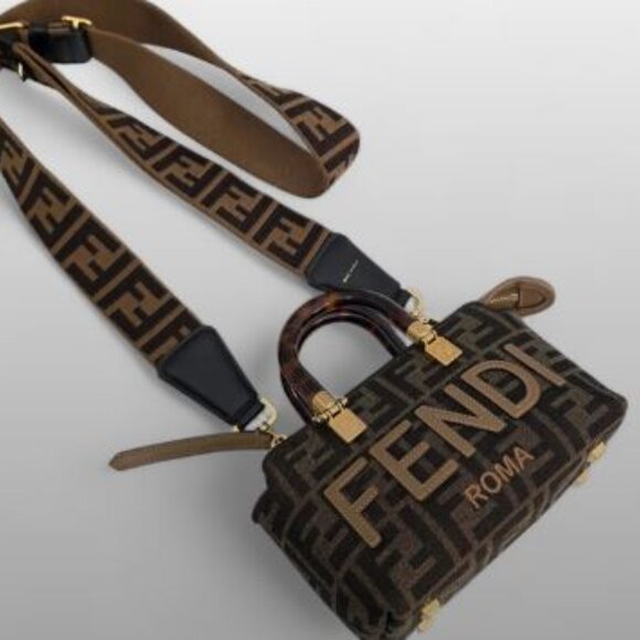 AUTHENTIC MINI FENDI by the way Bag - comes with 2 Straps and a Fendi bag! - Picture 5 of 16